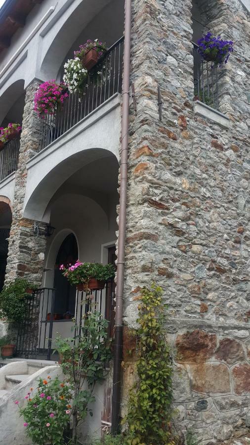 Passaggio A Nord Ovest Hotel Settimo Vittone Exterior foto